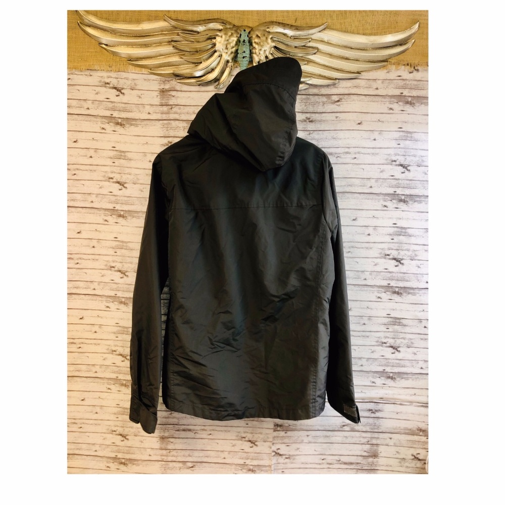 Size Medium Hollister Men's All Weather Jacket EUC - Picture 3 of 8